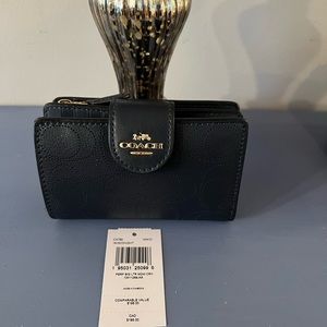 🌷Coach New Perforated Leather & Smooth Corner Zip Wallet.  Color is Midnight 🌷